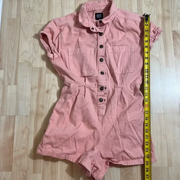 BDG Urban Outfitters Joey Short sleeved Coverall Romper Peach Size Small - Picture 5 of 6